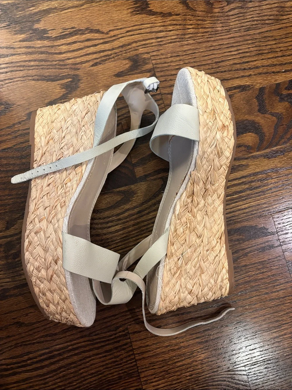 Women’s Cream Ankle-Strap Sandals with Crossed Straps